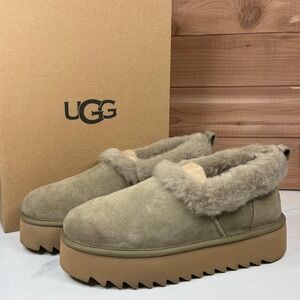 UGG Funkette Olive Green Suede Platform Slippers Sawtooth Sole Womens size 8